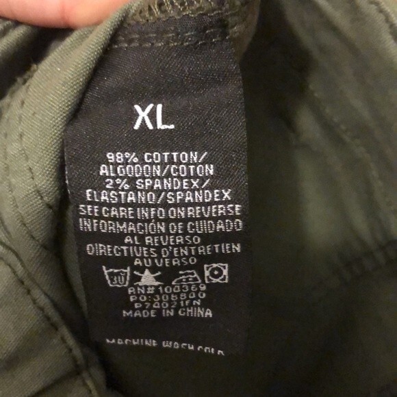 Fashion nova tunnel vision cropped jeans olive green size XL - Picture 9 of 9